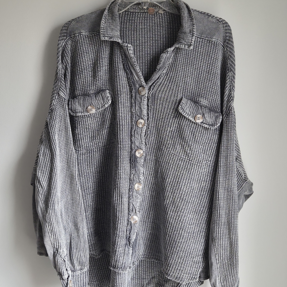 Free People FP One Scout Jacket in Gray Waffle Knit Button-Down Shirt Size M